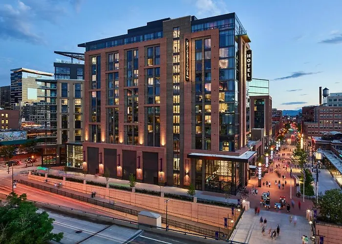 The Rally Hotel At Mcgregor Square